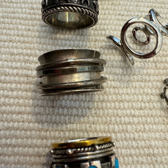 Assortment of Rings - Picture 5 of 13